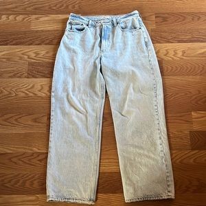 Light wash Abercrombie Jeans